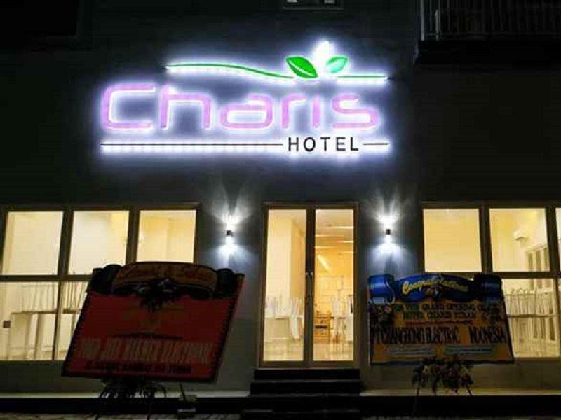 Votel Hotel Charis Tuban Tuban  Buitenkant foto