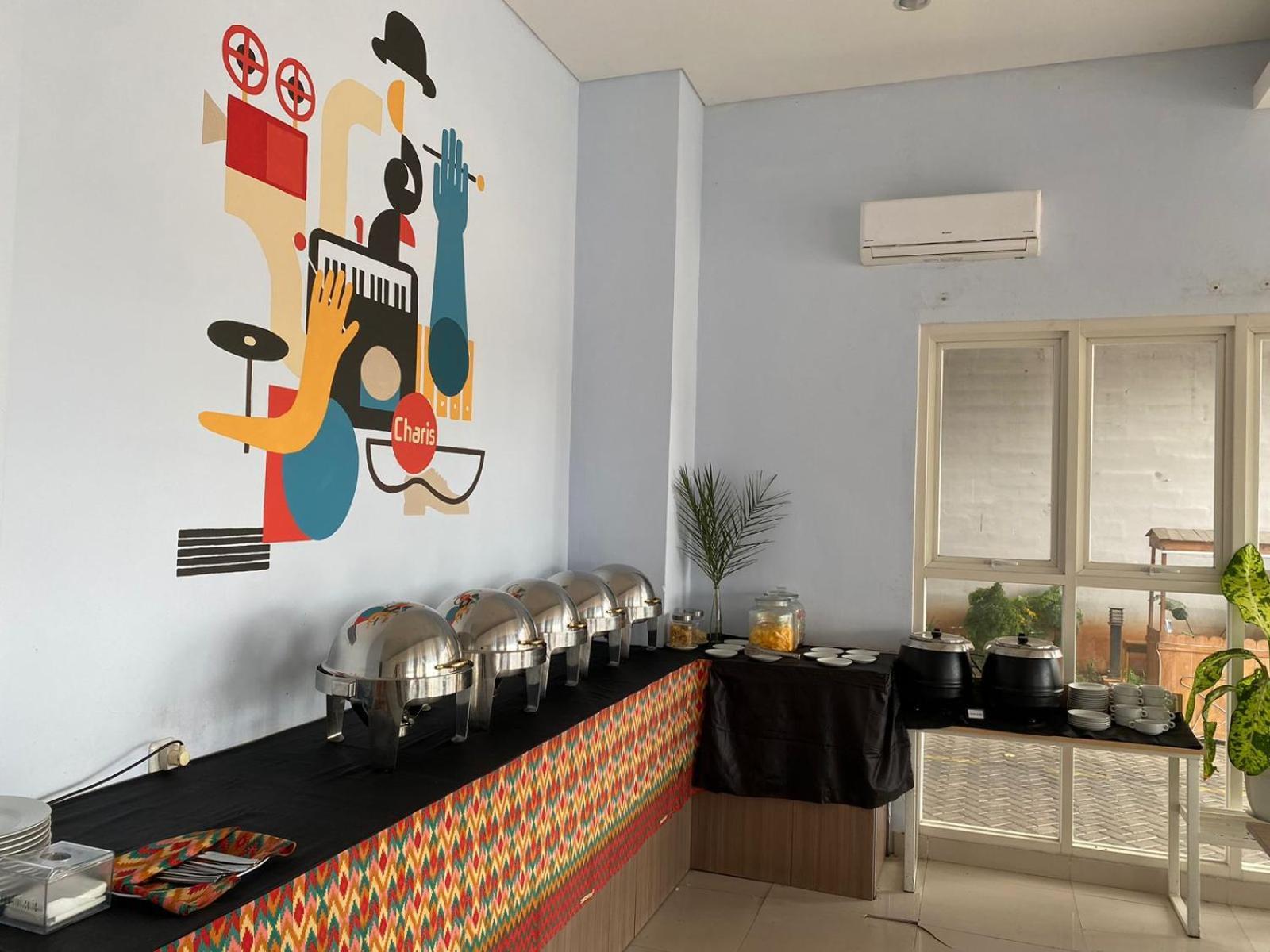 Votel Hotel Charis Tuban Tuban  Buitenkant foto