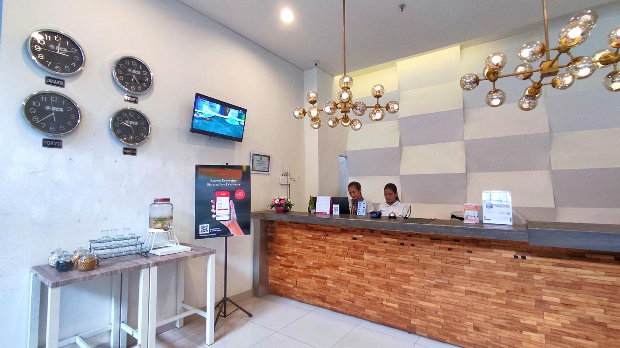 Votel Hotel Charis Tuban Tuban  Buitenkant foto